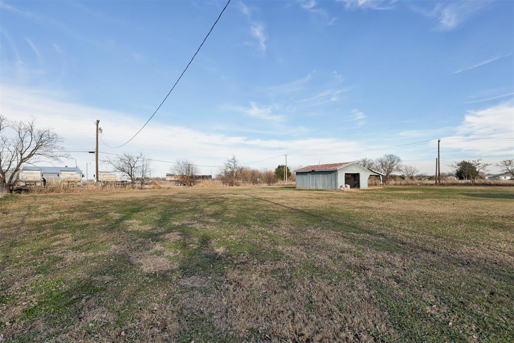 107 E Railroad Street