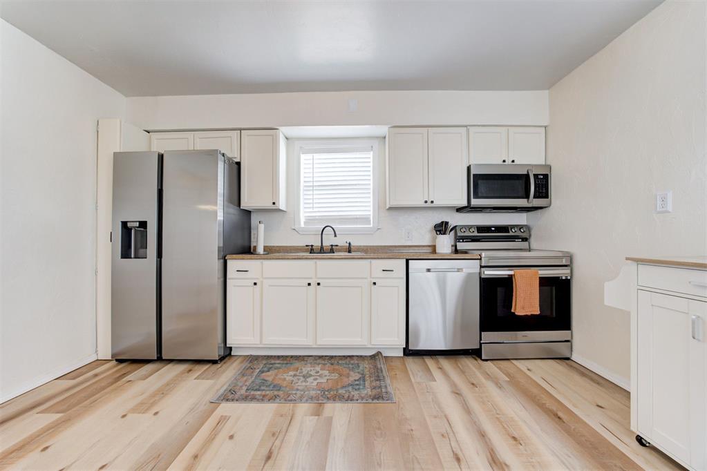 107 E Railroad Street