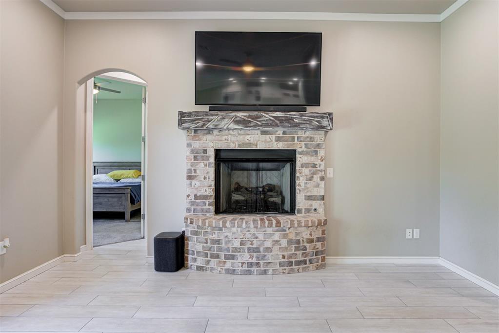3008 Hunter Crest Drive