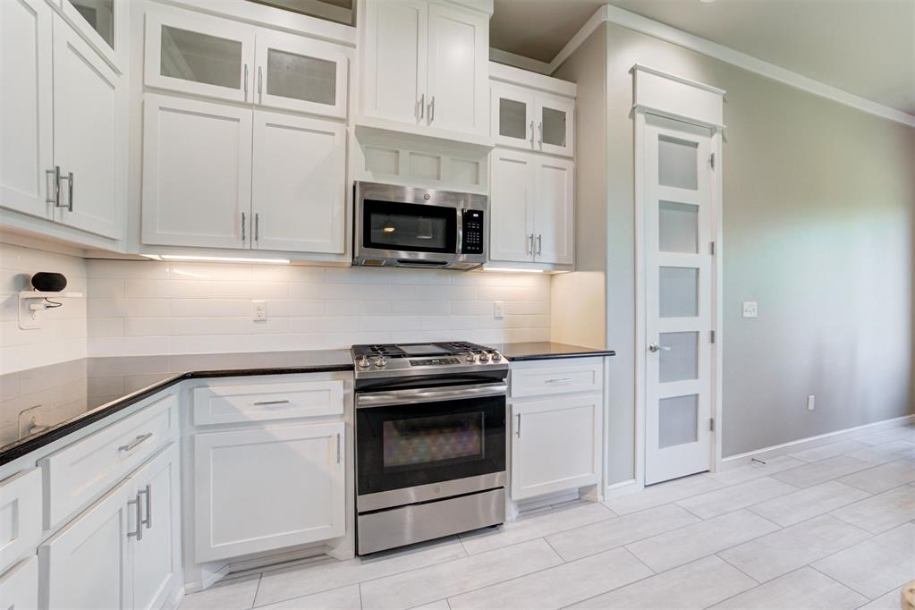 3008 Hunter Crest Drive