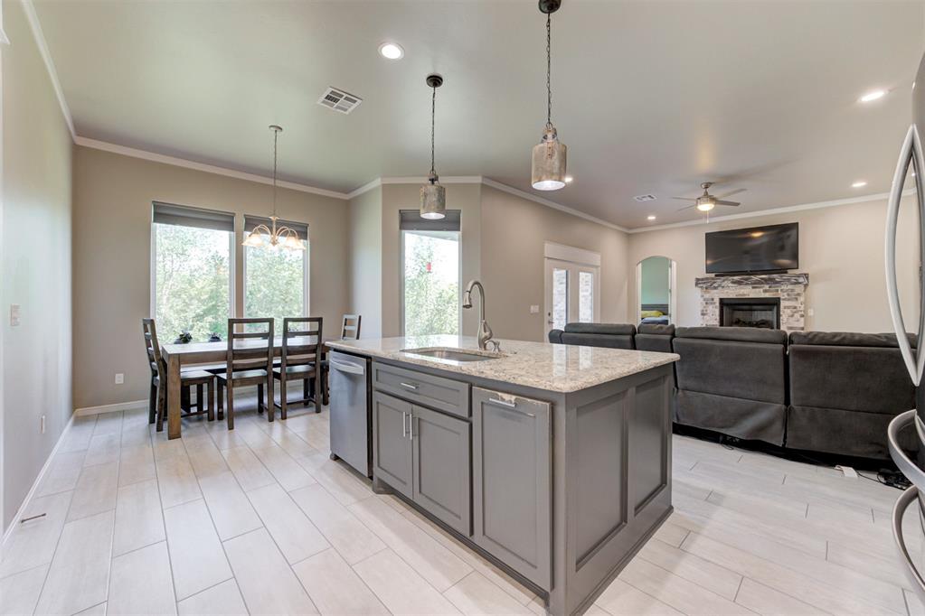 3008 Hunter Crest Drive