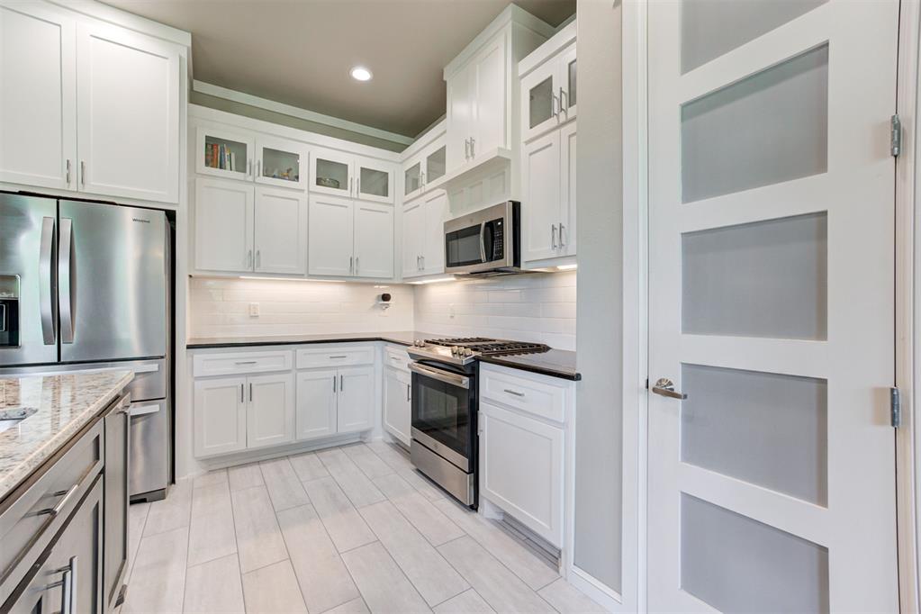 3008 Hunter Crest Drive