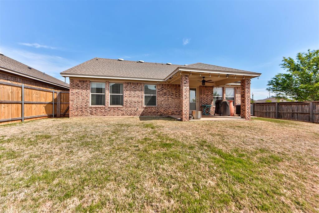 19112 Hecho Drive