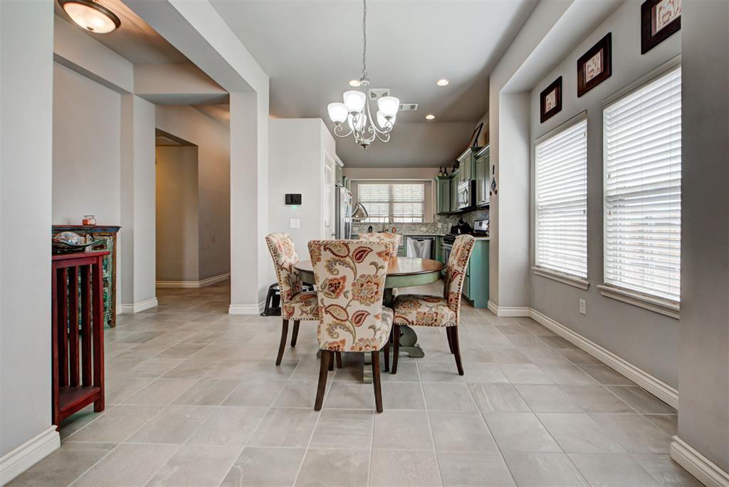19112 Hecho Drive