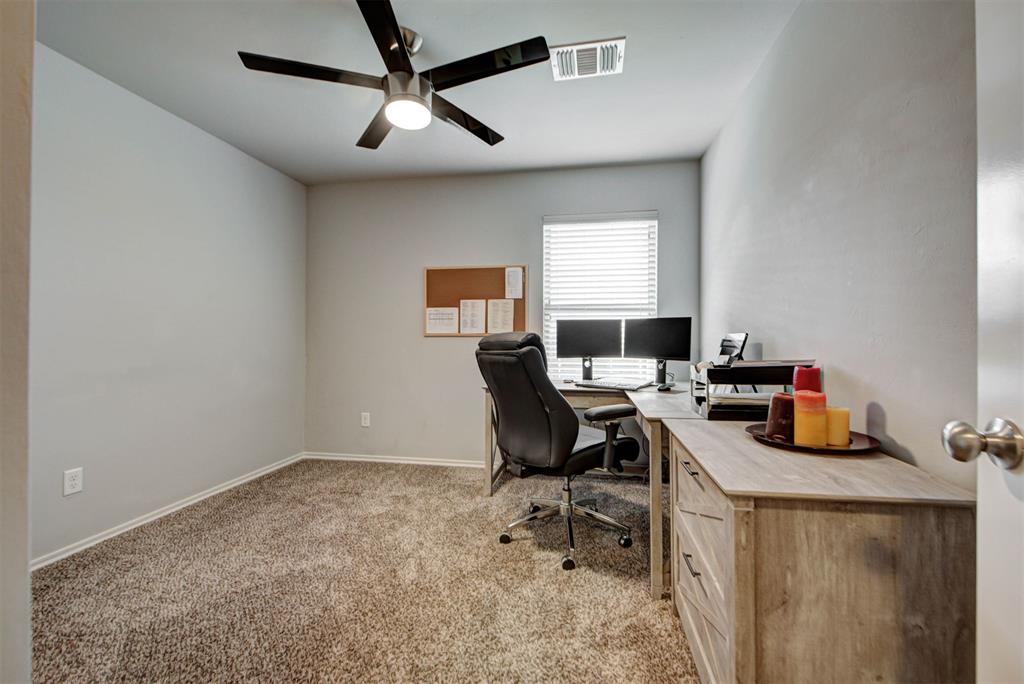 19112 Hecho Drive