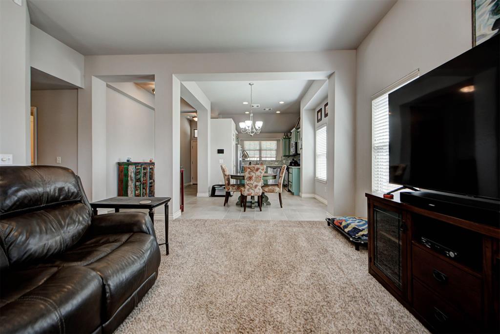 19112 Hecho Drive