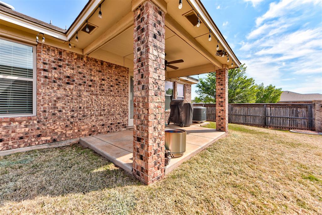 19112 Hecho Drive