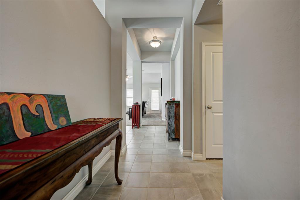 19112 Hecho Drive