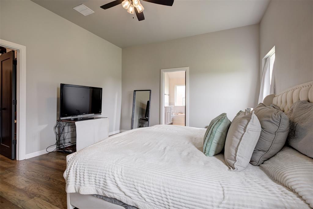 13501 Hickory Way