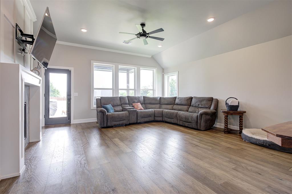 13501 Hickory Way