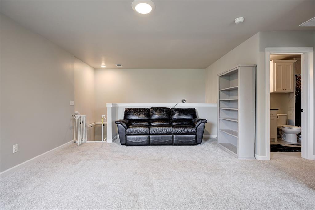 13501 Hickory Way