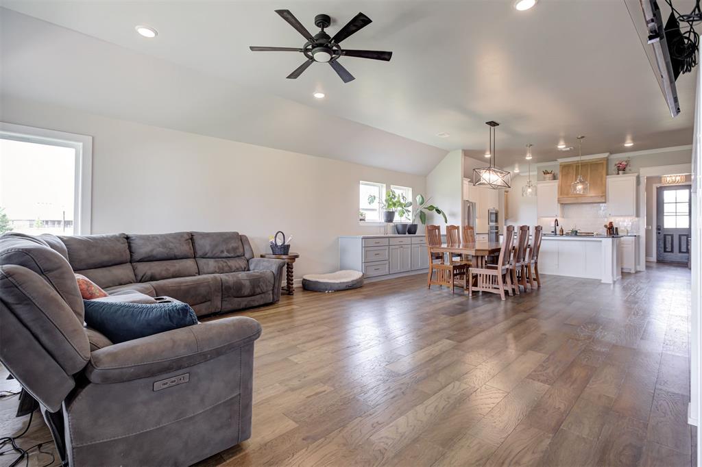 13501 Hickory Way