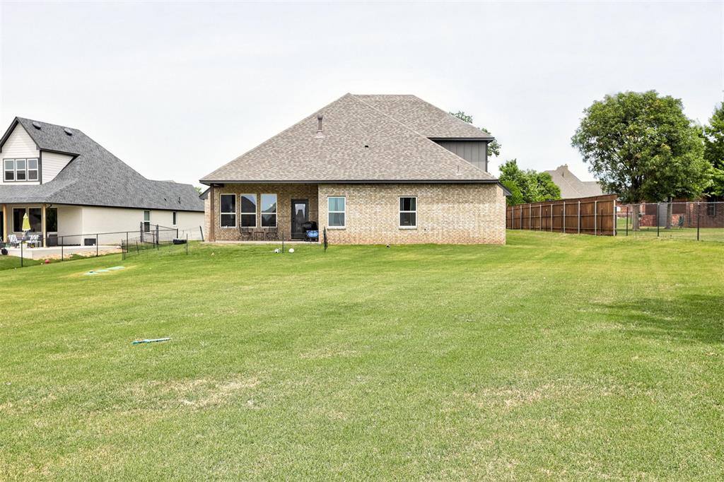 13501 Hickory Way