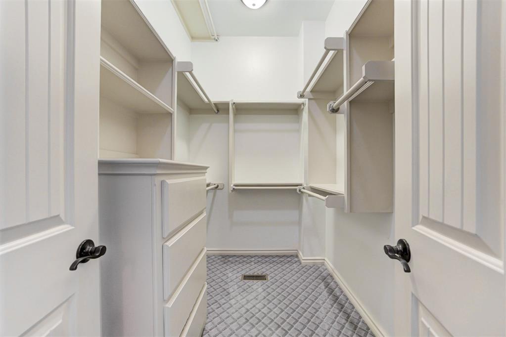 320 Lysbeth Court