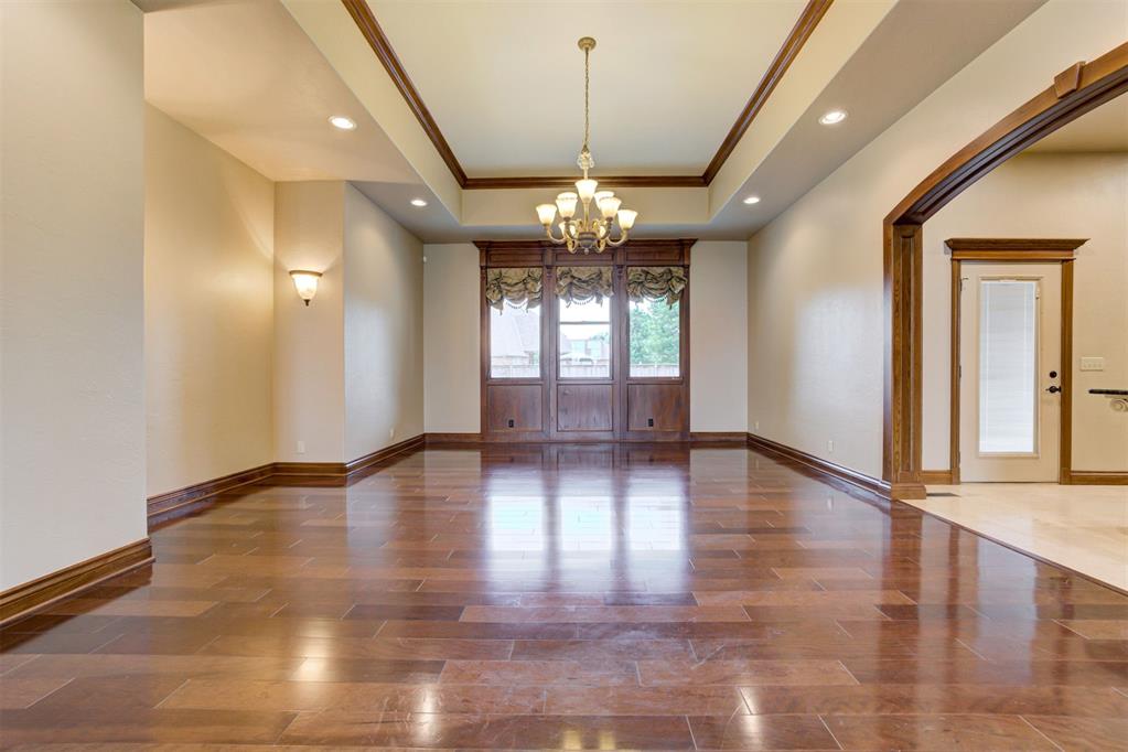 320 Lysbeth Court