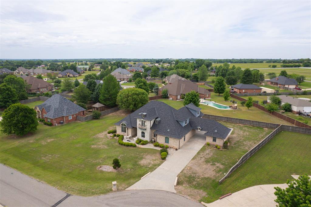 320 Lysbeth Court