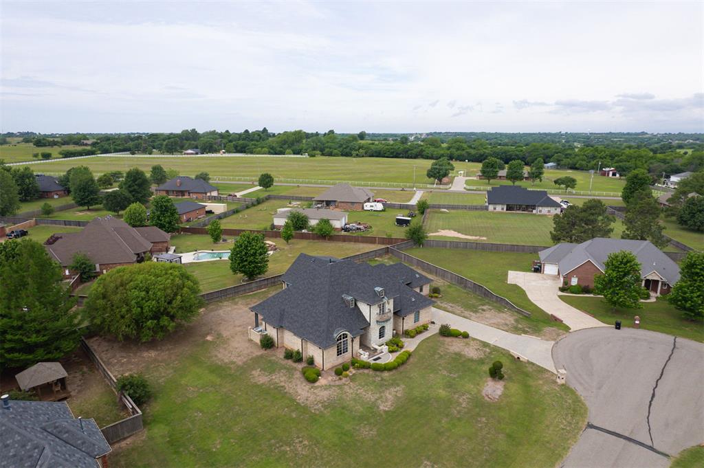 320 Lysbeth Court