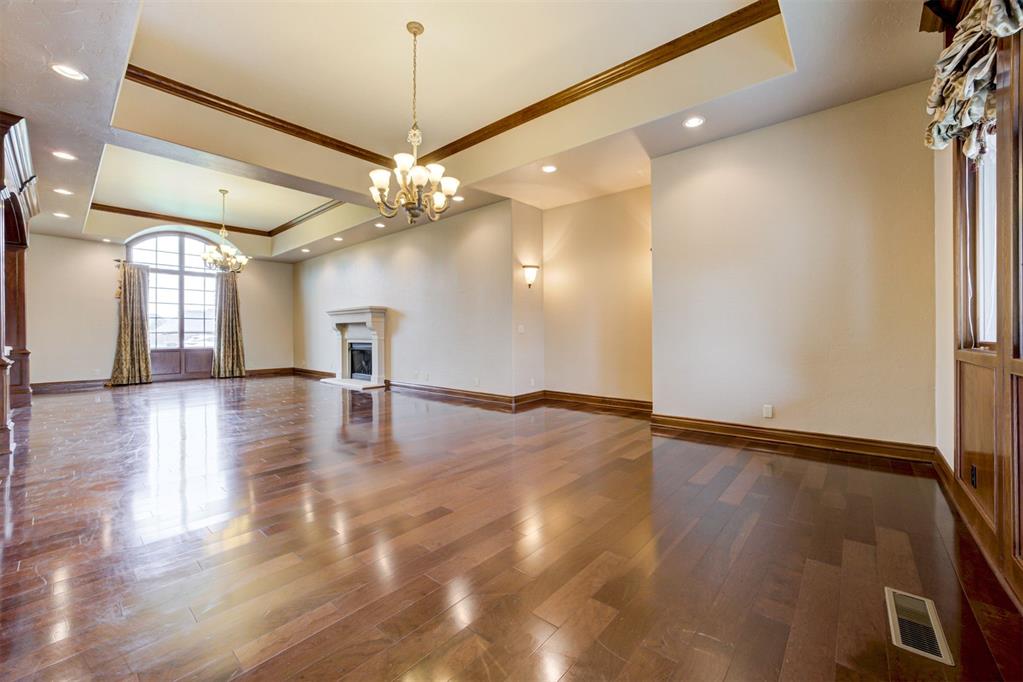 320 Lysbeth Court