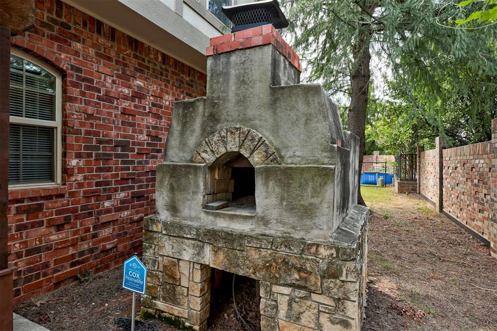 12205 Garden Court