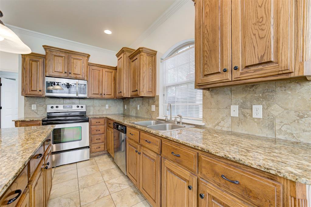 12205 Garden Court