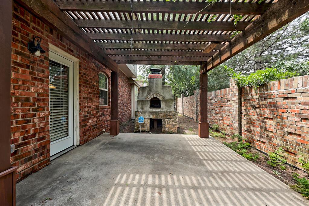 12205 Garden Court