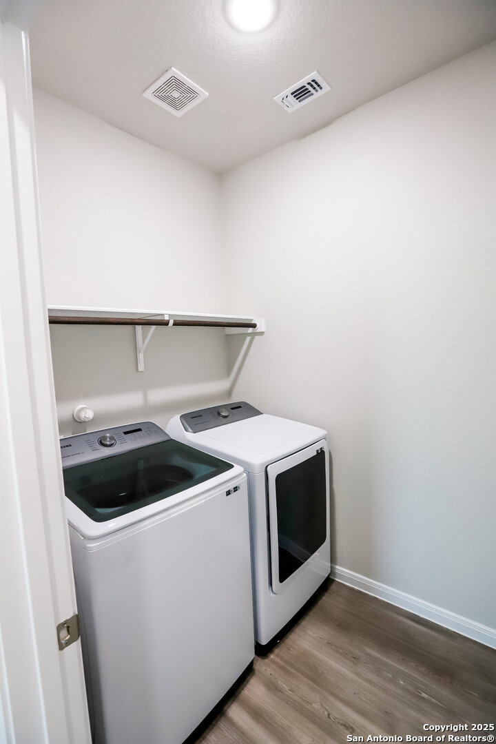 236/238 Joseph Cir