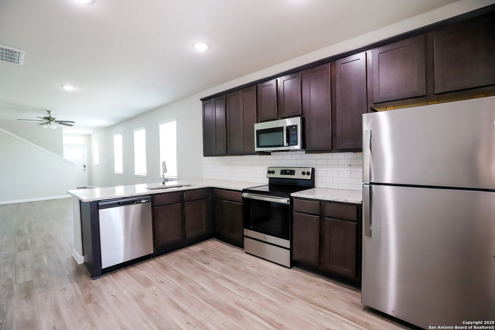 236/238 Joseph Cir
