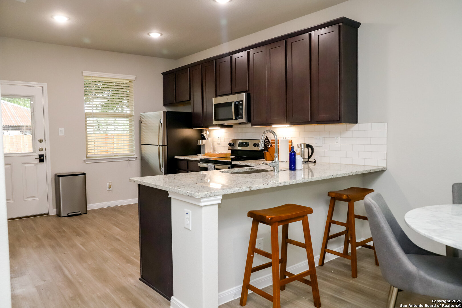 236/238 Joseph Cir