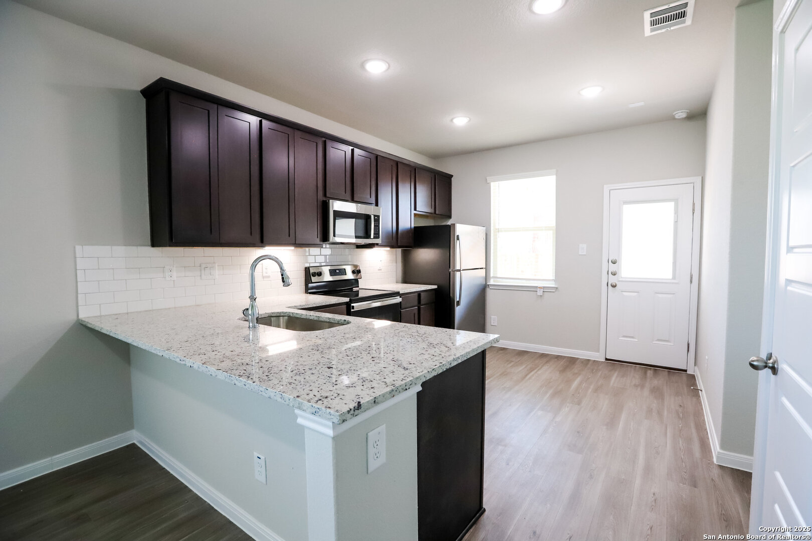 236/238 Joseph Cir