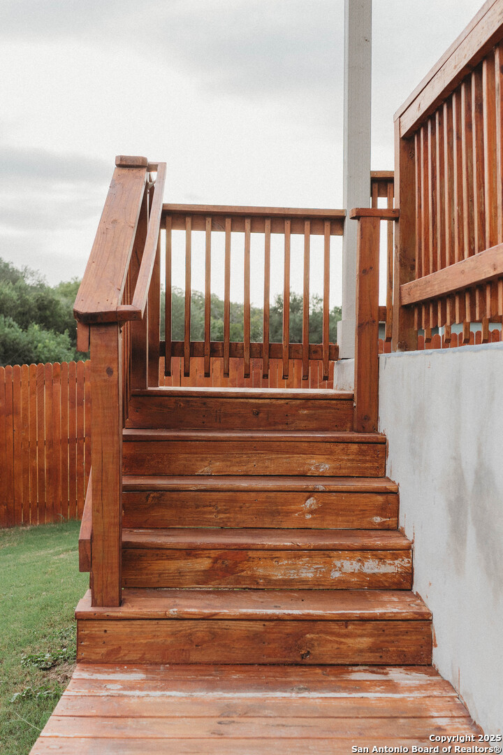 122 Canopy Oak