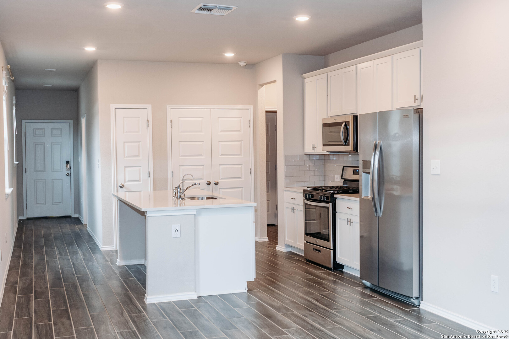 122 Canopy Oak