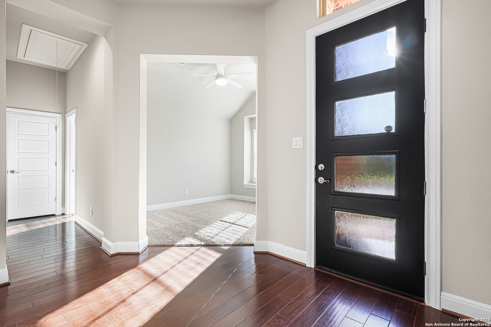 726 San Anza