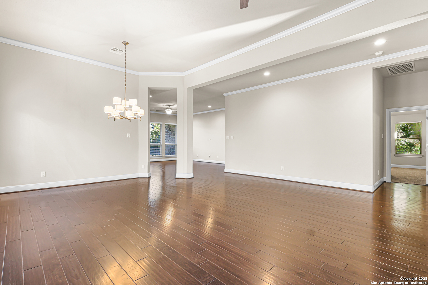 726 San Anza