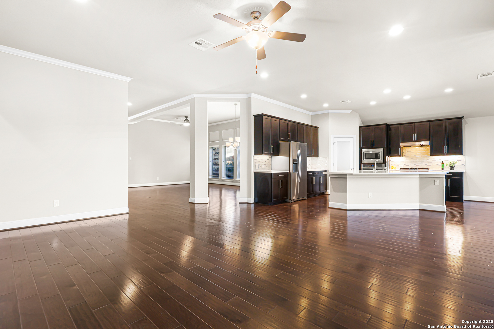 726 San Anza