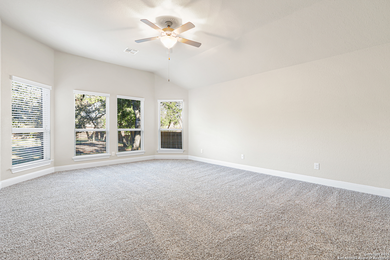 726 San Anza