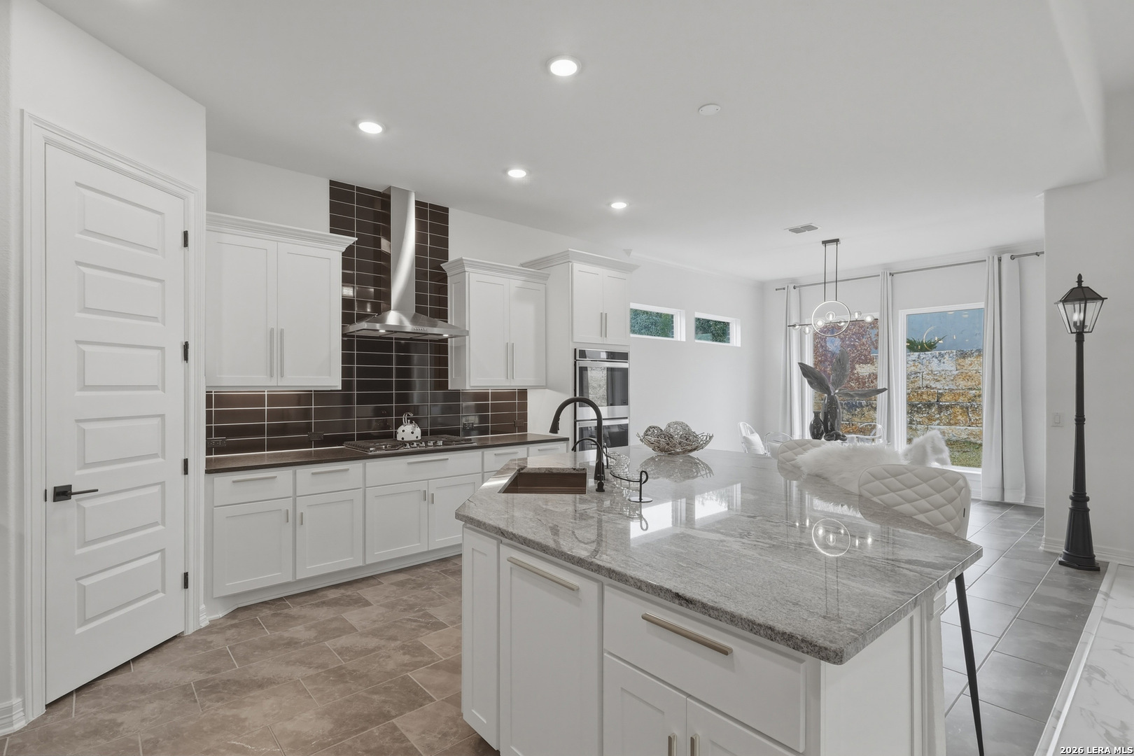 2035 buckner