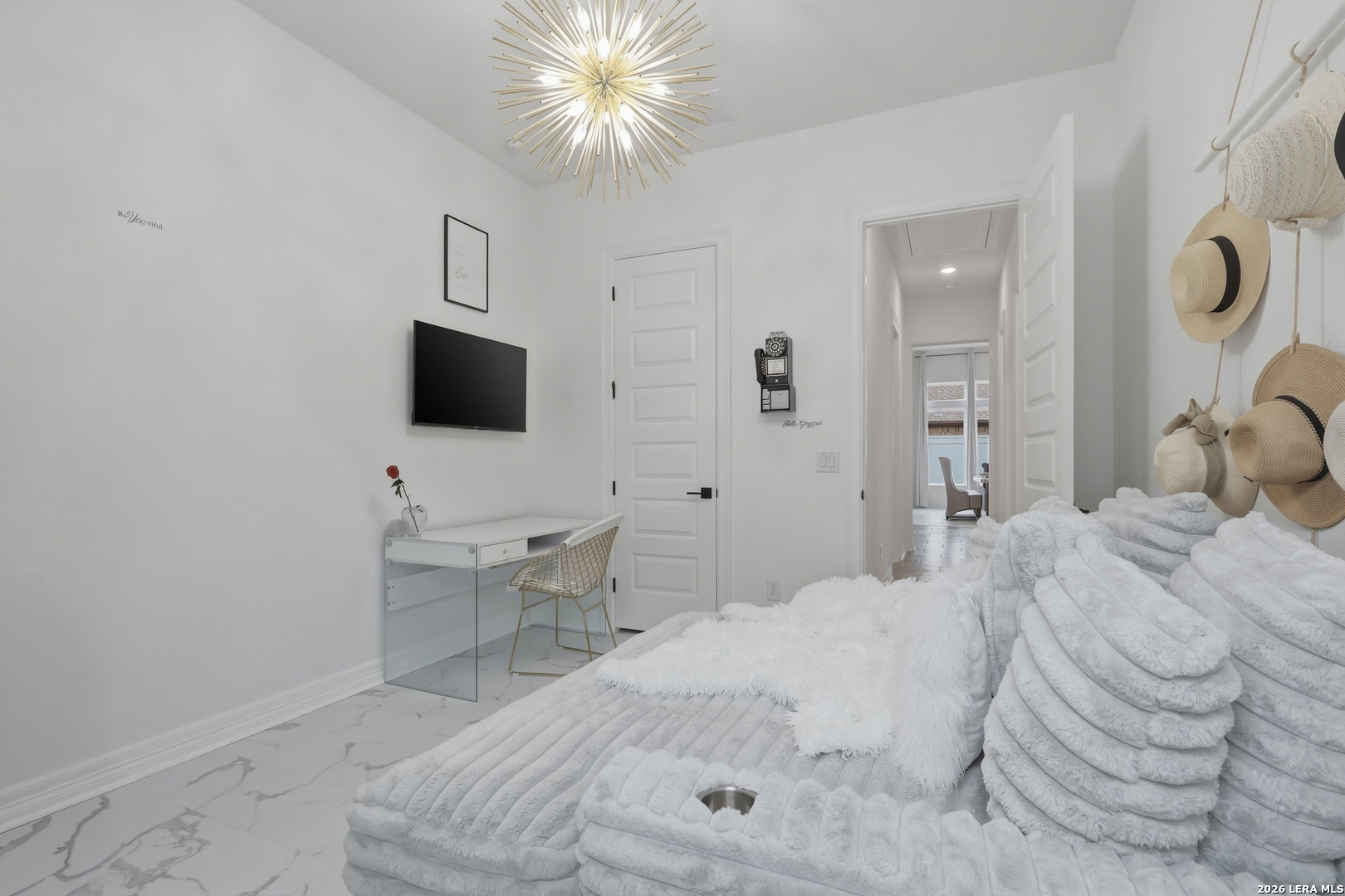2035 buckner