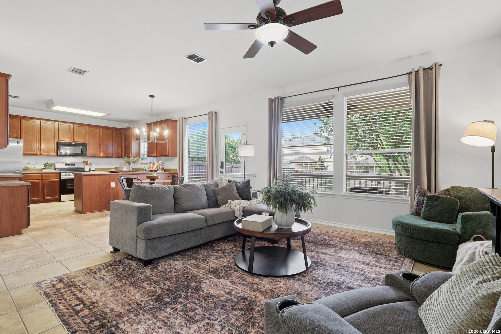 12115 Lantana