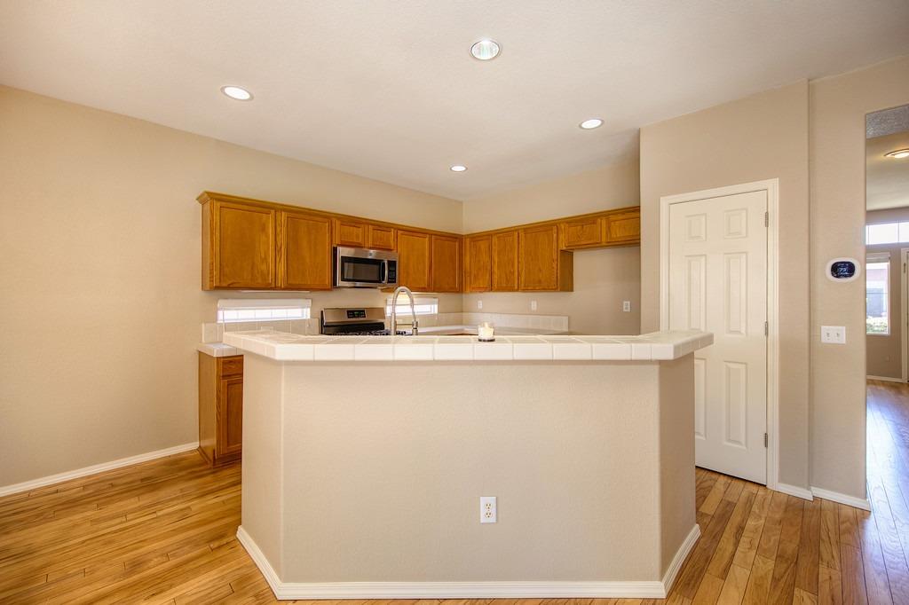 9238 Boulder River Way