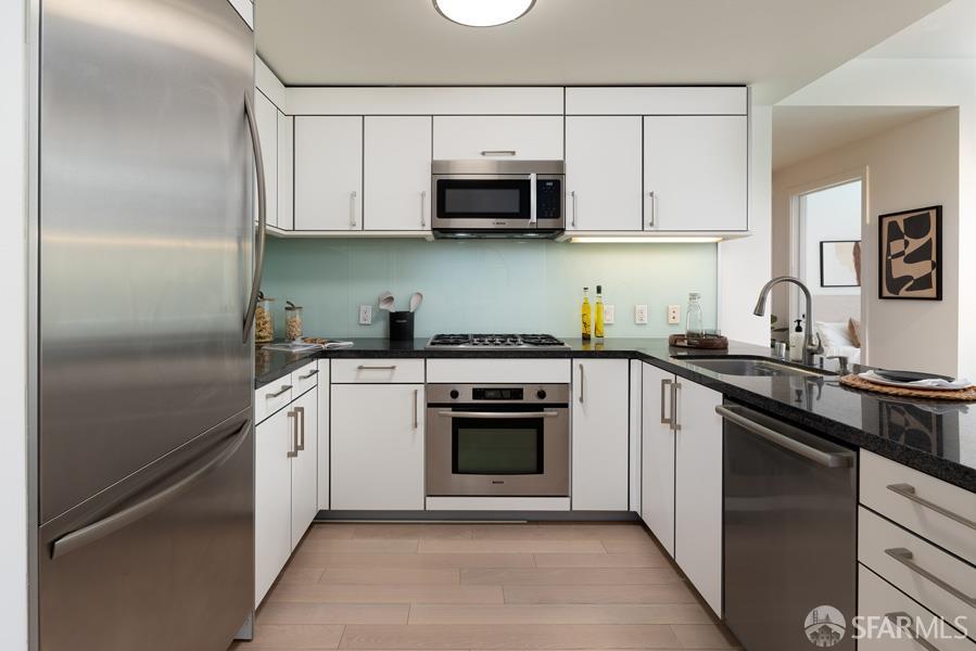 301 Main Street # 4A