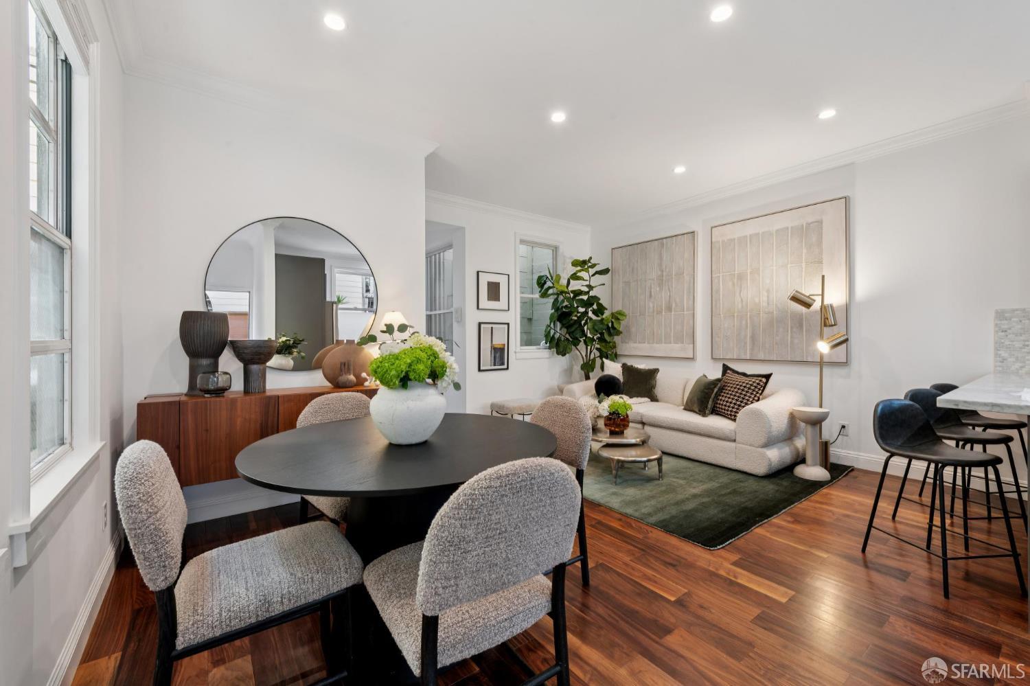 585 Francisco Street