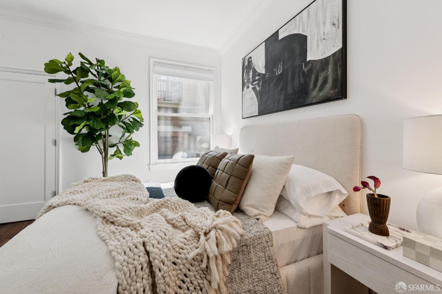 585 Francisco Street