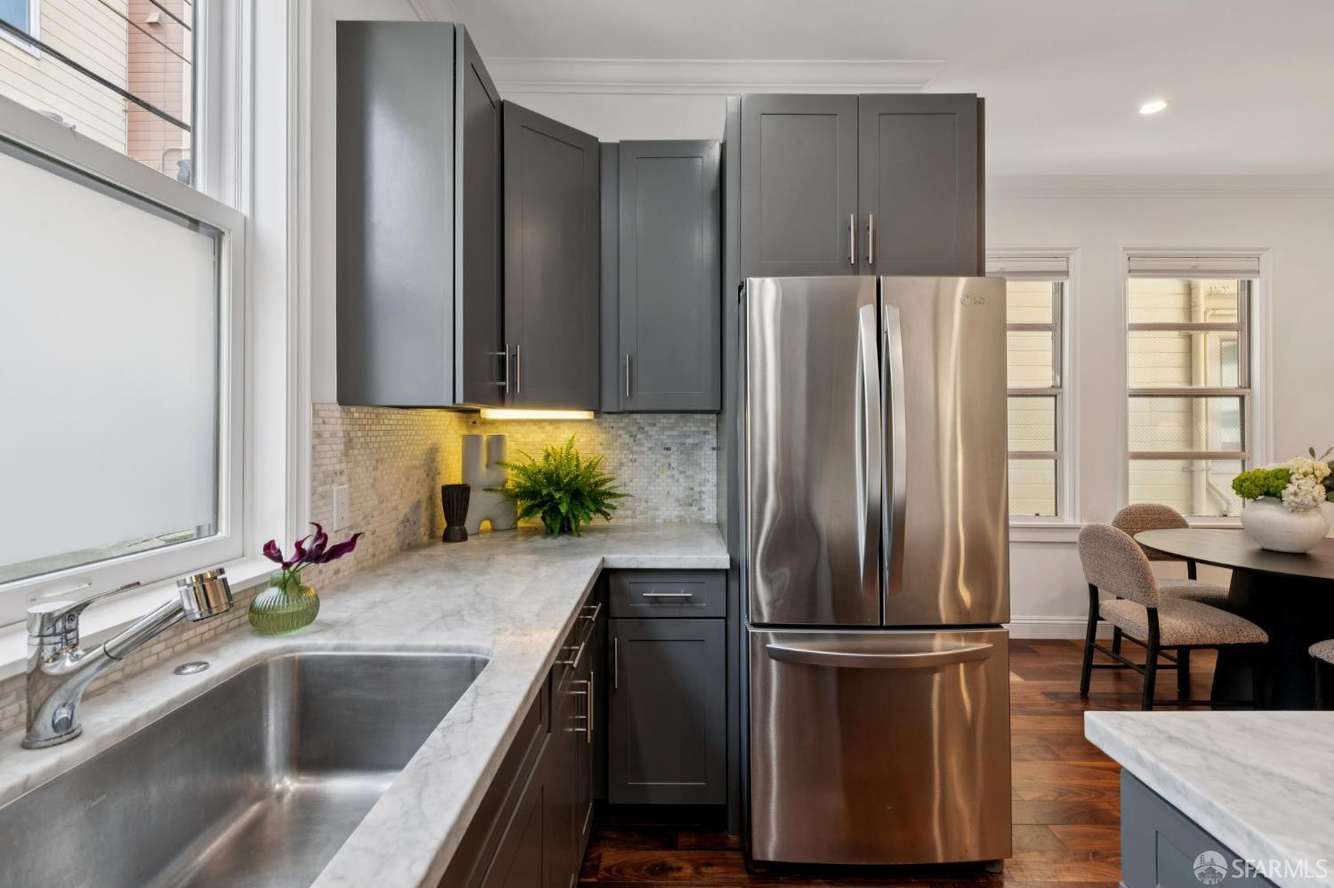 585 Francisco Street