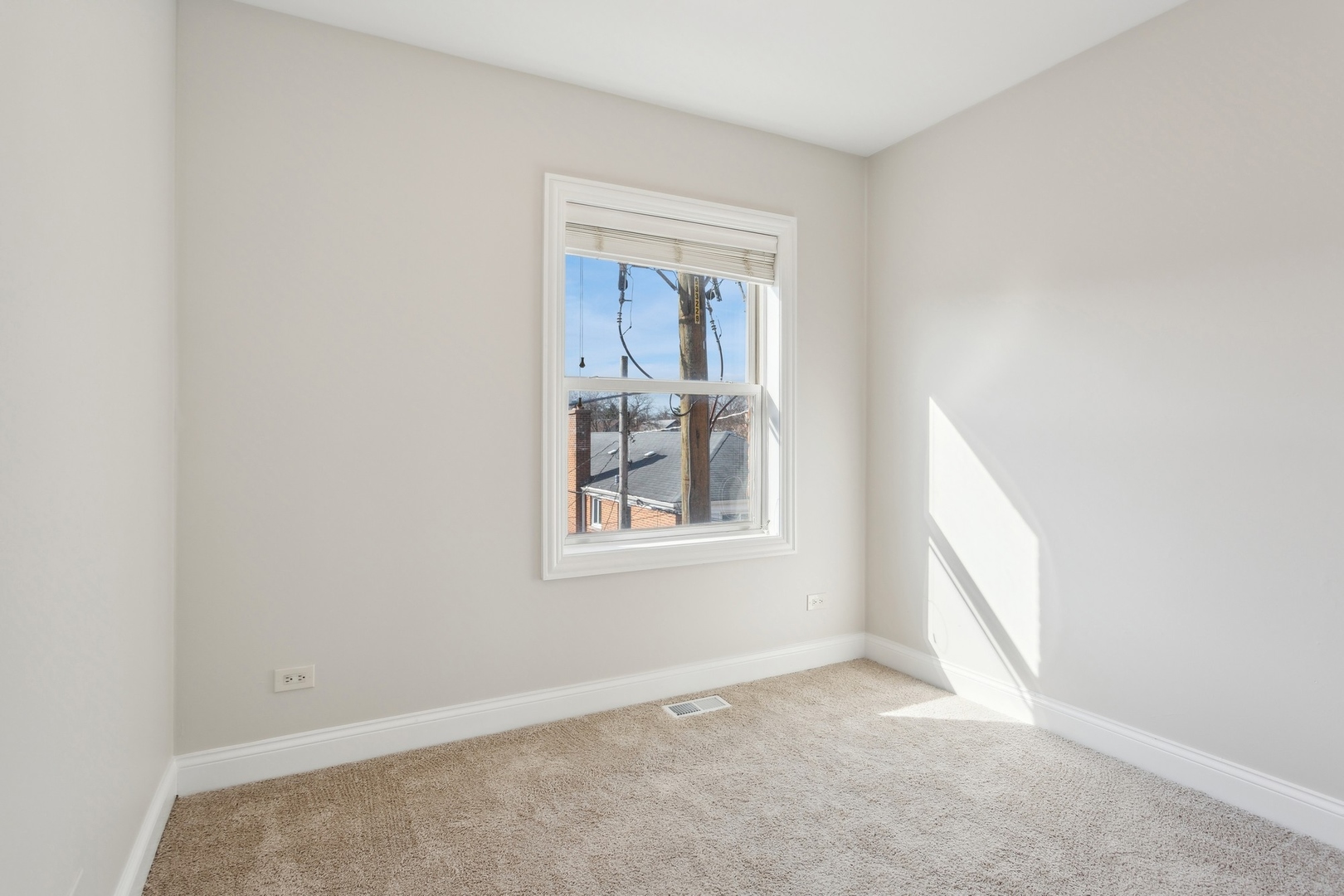 7223 N Hamilton Avenue Unit: C