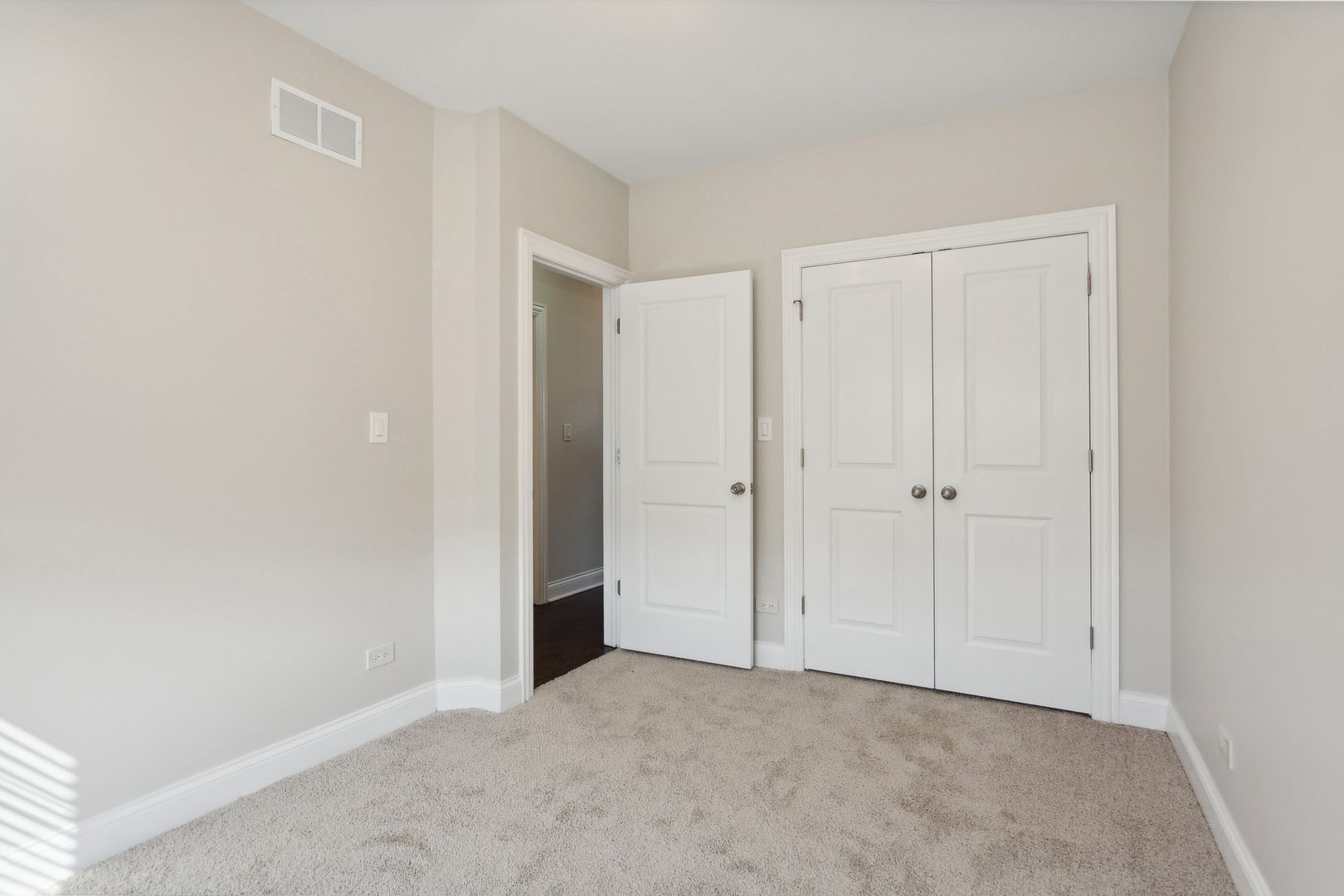 7223 N Hamilton Avenue Unit: C