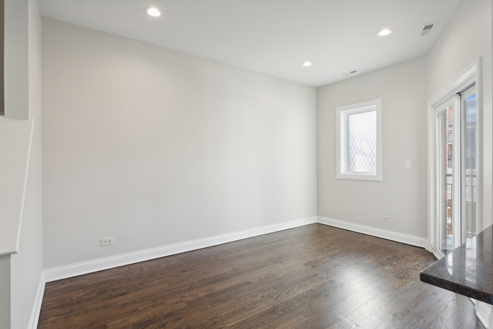 7223 N Hamilton Avenue Unit: C