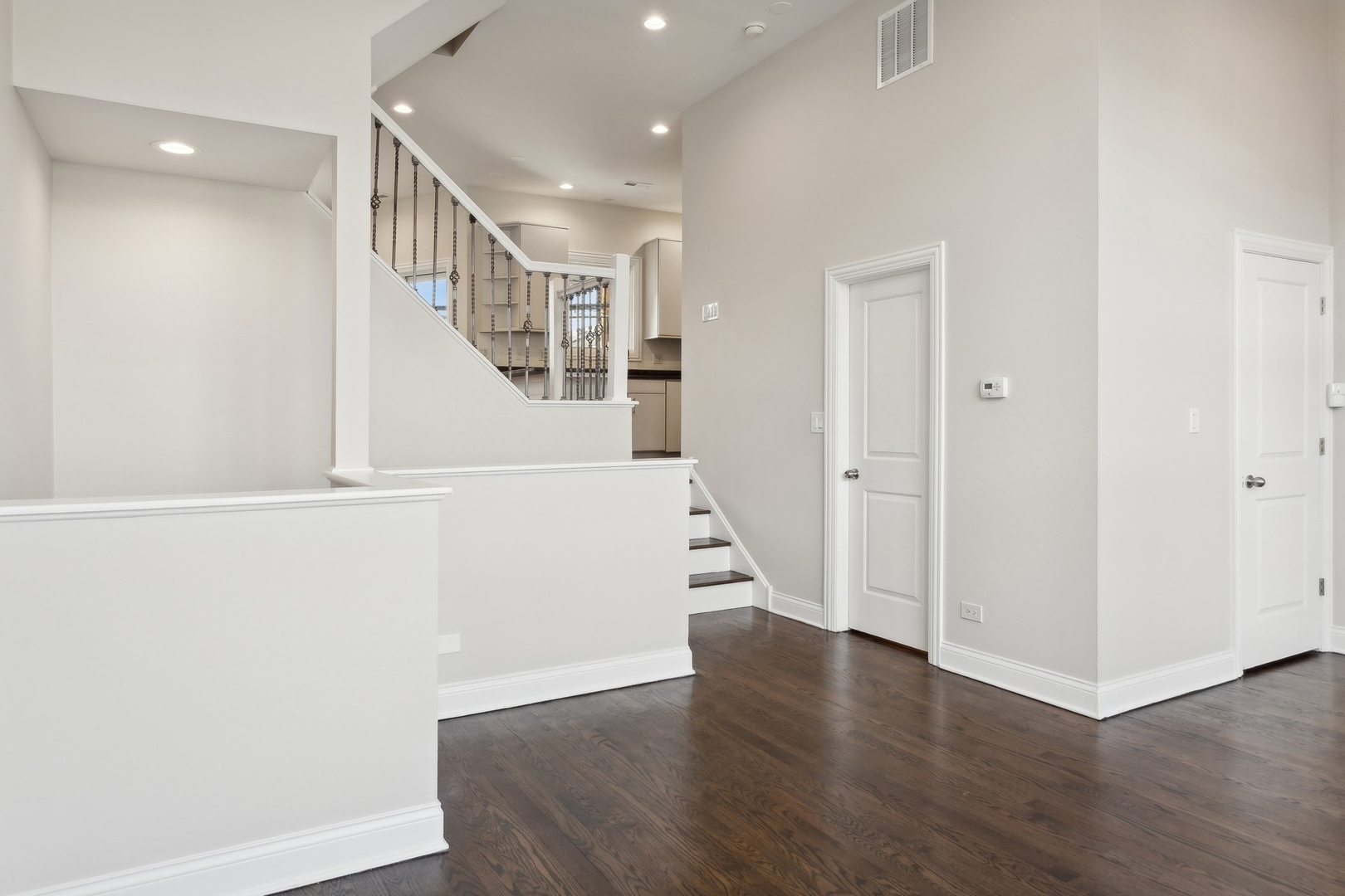 7223 N Hamilton Avenue Unit: C