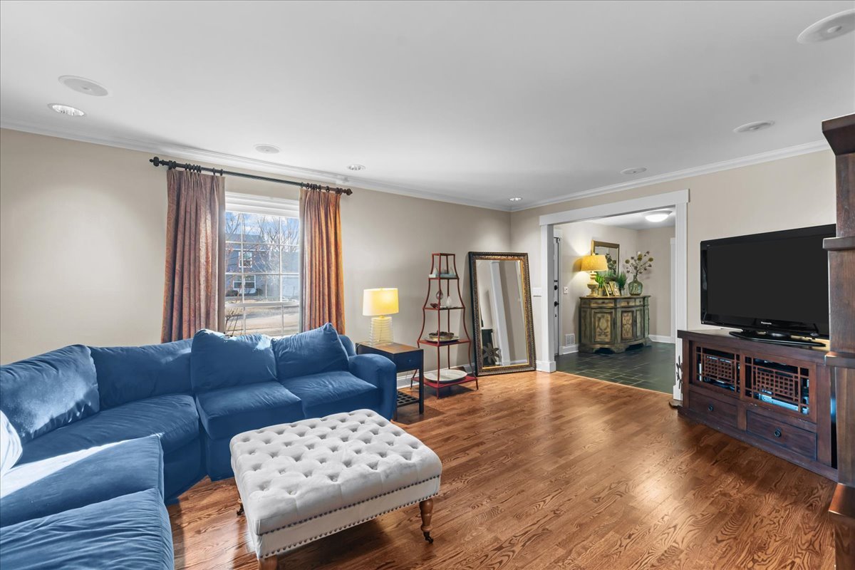 242 Powder Horn Drive