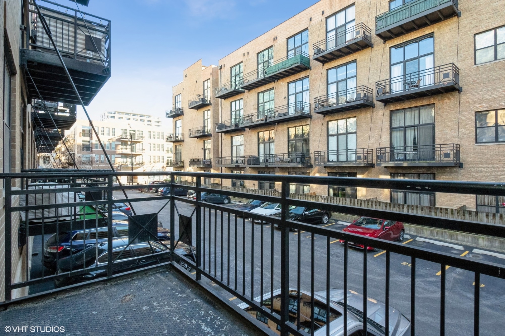 1910 S Michigan Avenue Unit: 207