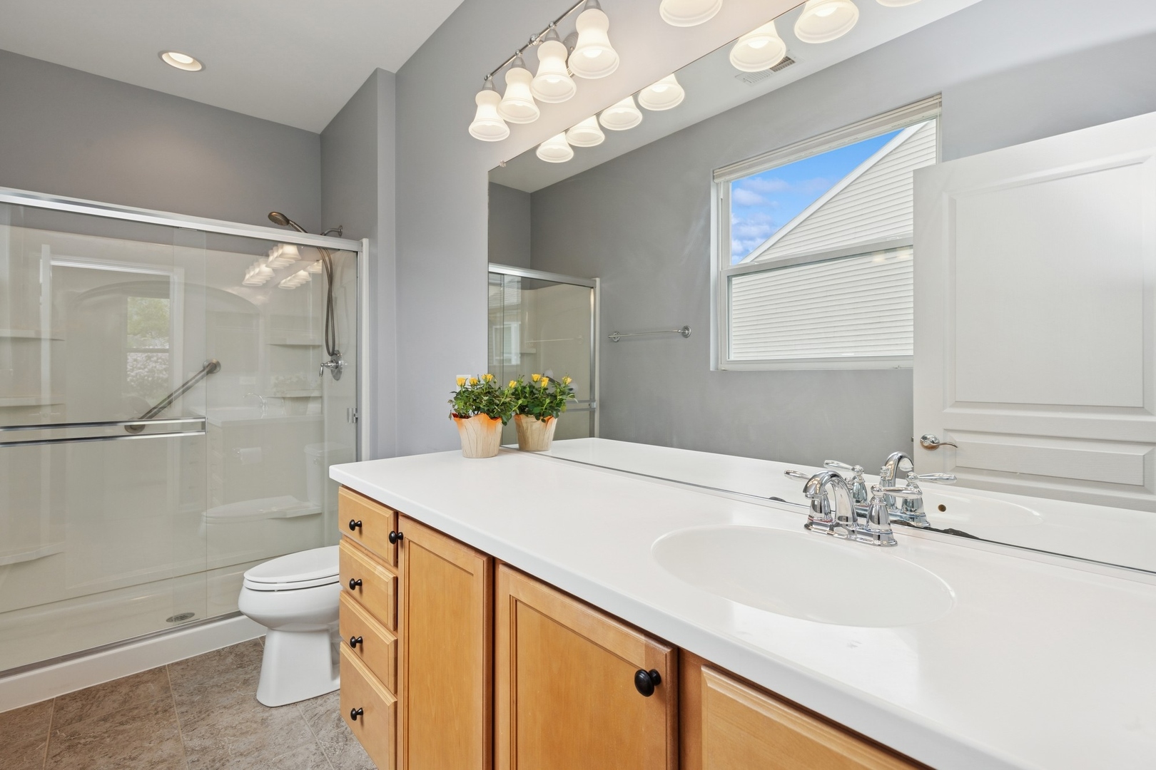 3421 Rockwell Circle